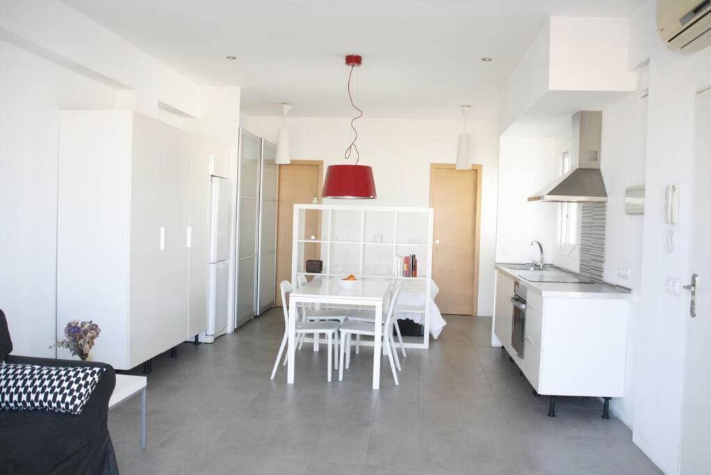 Apartament Cosy Apt Terrace In Downtown Walencja Zewnętrze zdjęcie